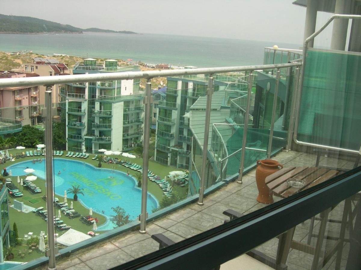 802, Spacy Apm With Sea View. Primorsko Exteriör bild